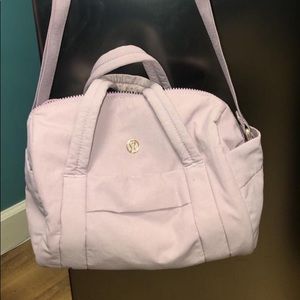Mini lululemon duffle